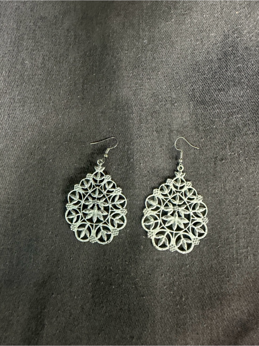 Silver Filigree Teardrop Dangle Earrings - Elegant Women's Jewelry
